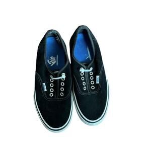 Unisex Vans Suede Skateboarding Shoes - Black / White - US 7.5